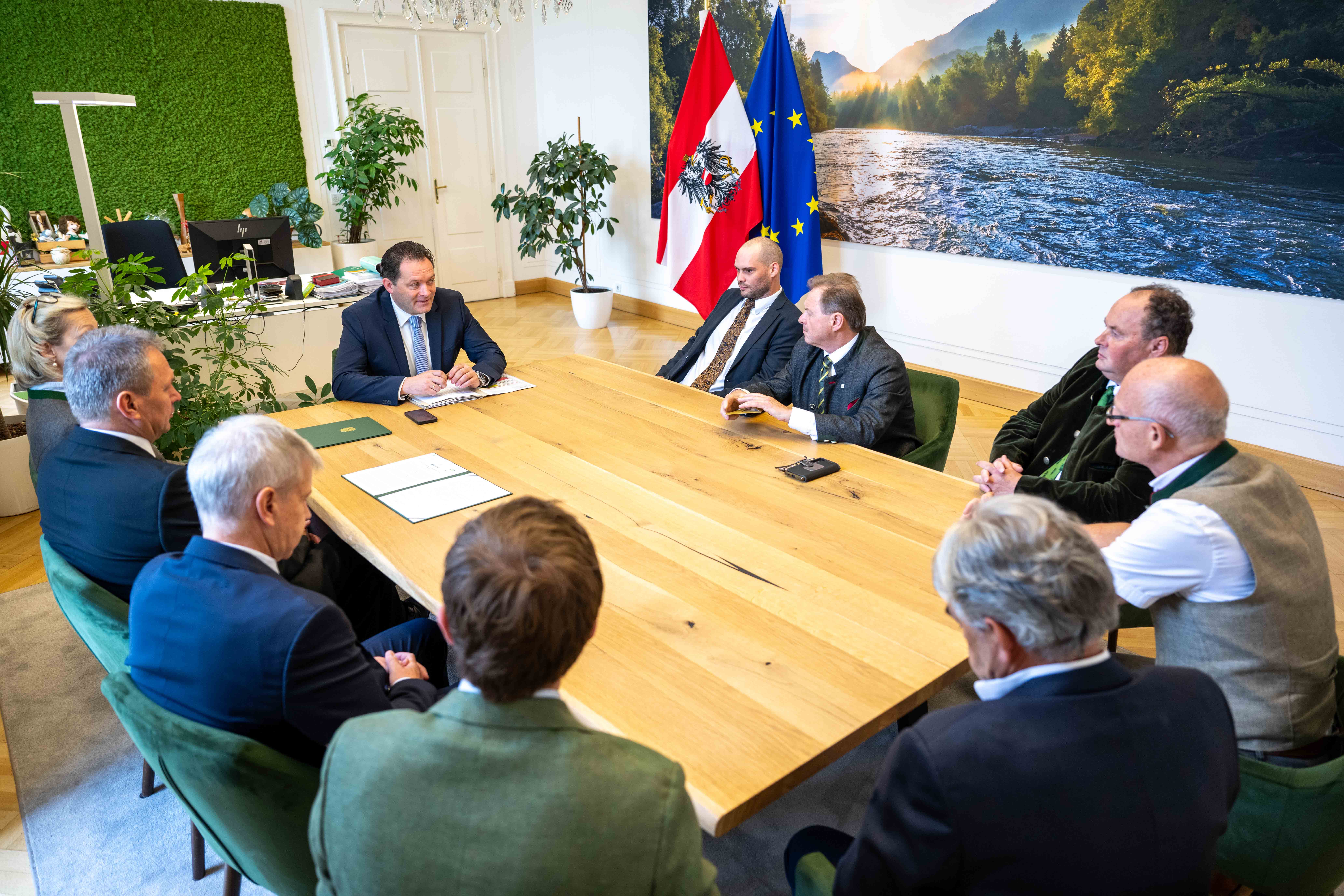 Diskussion mit BM Totschnig